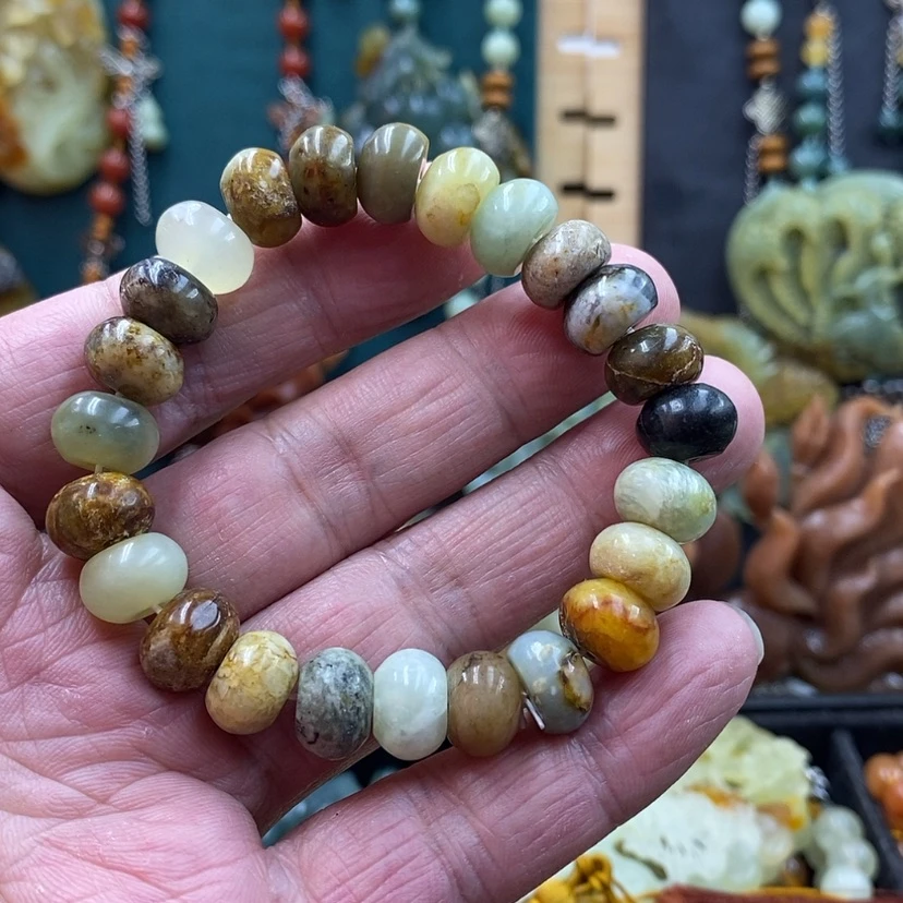 【闪购商品】未镶嵌蛇纹石玉随机发货