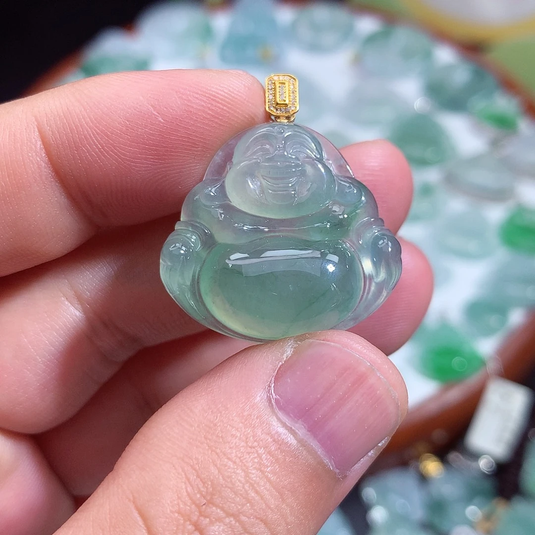 翡翠未镶嵌颈饰佛公