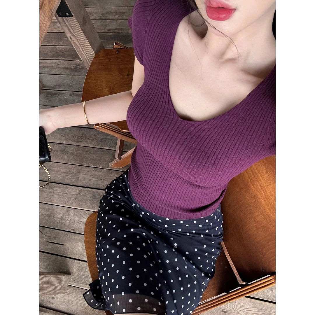 LIBAIYI 好白好欲纯欲显白御姐基础款V领针织收腰T恤1422