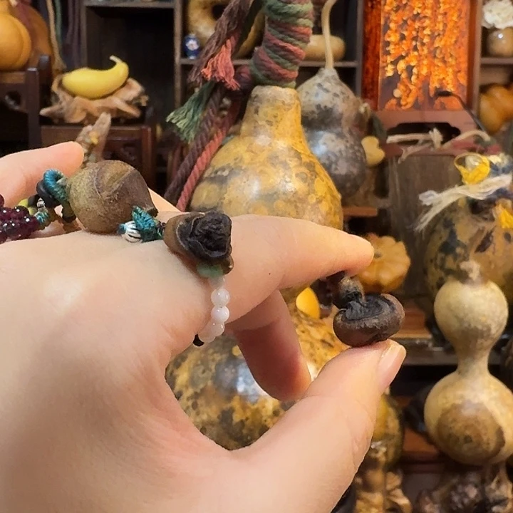 豆***、大叶紫檀（黑酸枝木类）葫芦象形戒指