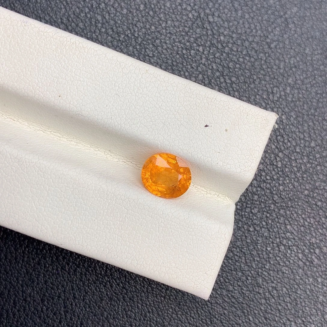 石榴石（芬达石）天然丝水芬达裸石福利未镶嵌