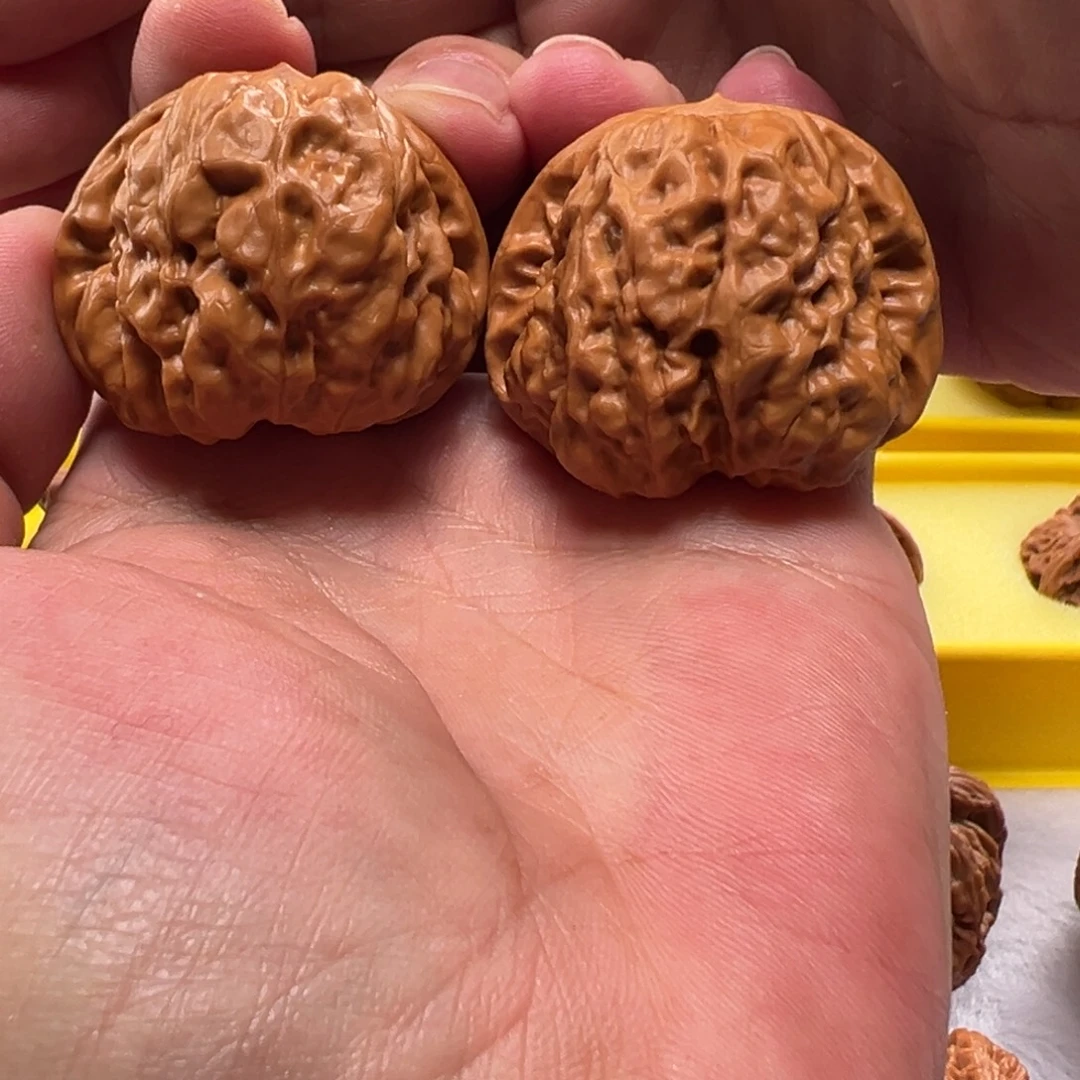 刘***斯把件文玩核桃蛤蟆头