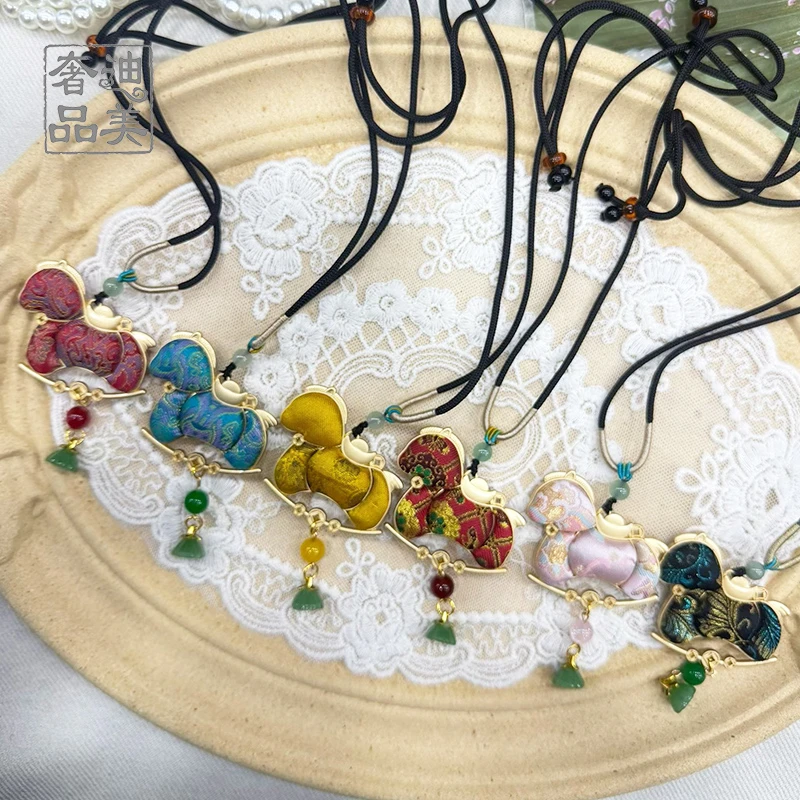 七七-（马上有钱）香云纱真丝宋锦小马挂饰包挂