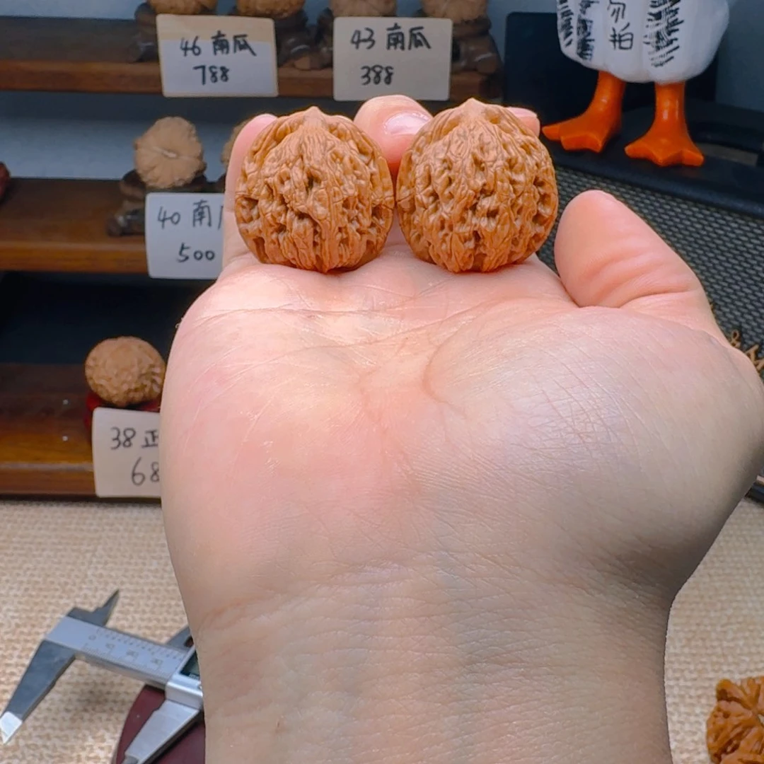 文玩核桃把件3205虎头