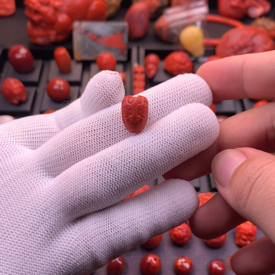 南红玛瑙未镶嵌精工雕刻满色满肉兽面三通10.5mm