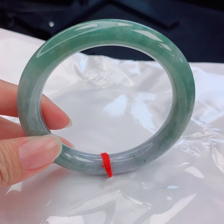 翡翠未镶嵌手镯58圈