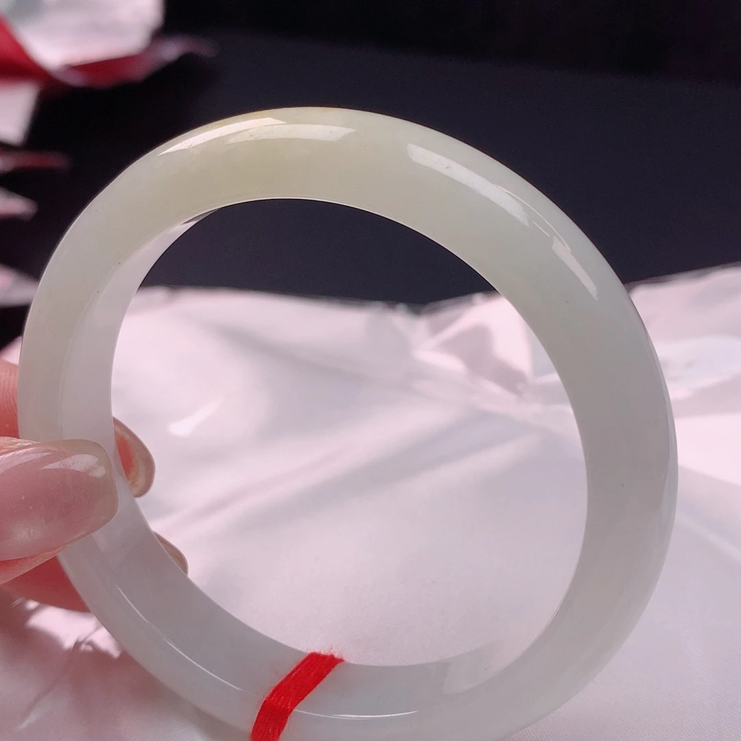 【闪购商品】未镶嵌手镯翡翠58