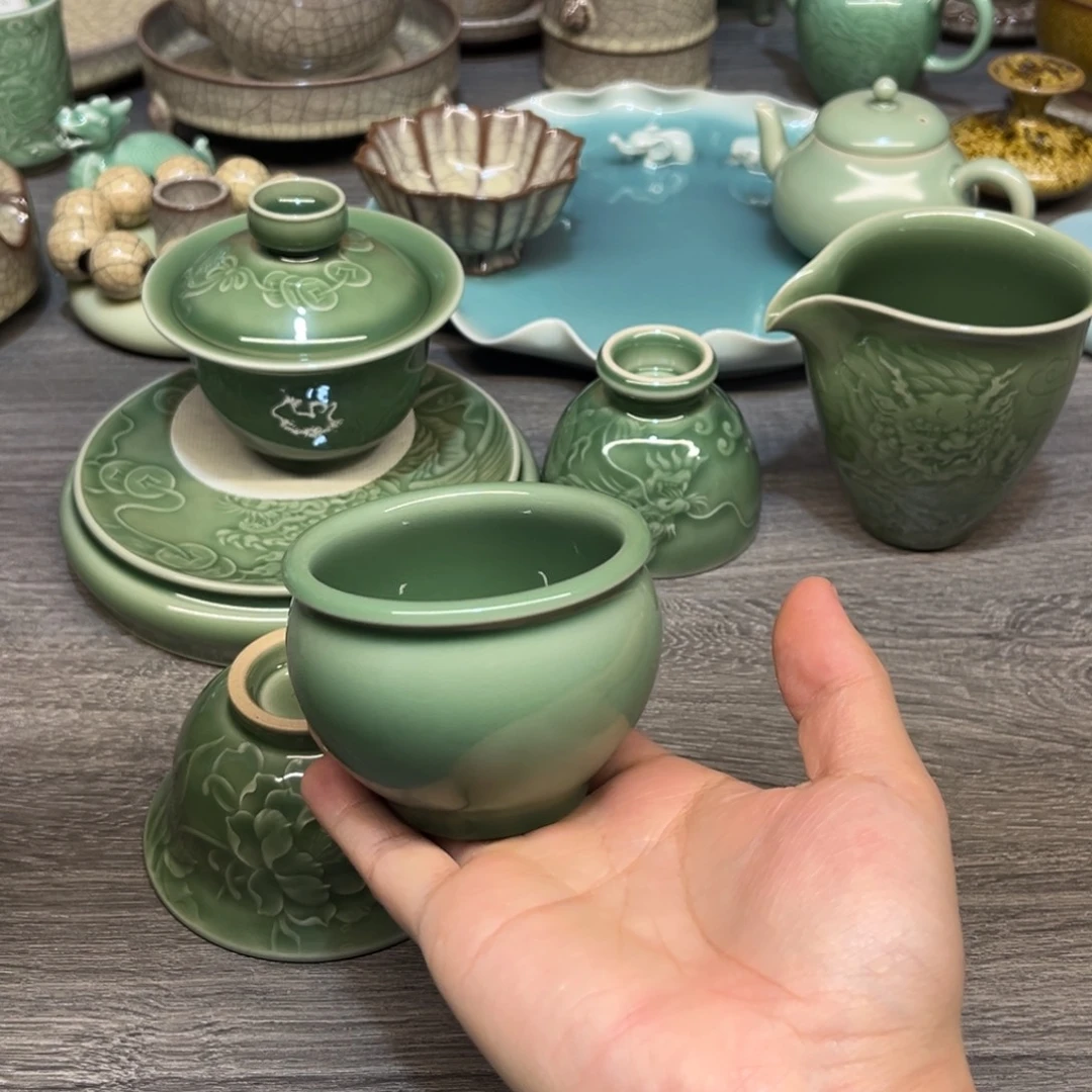 严少英 梅子青 缸杯
