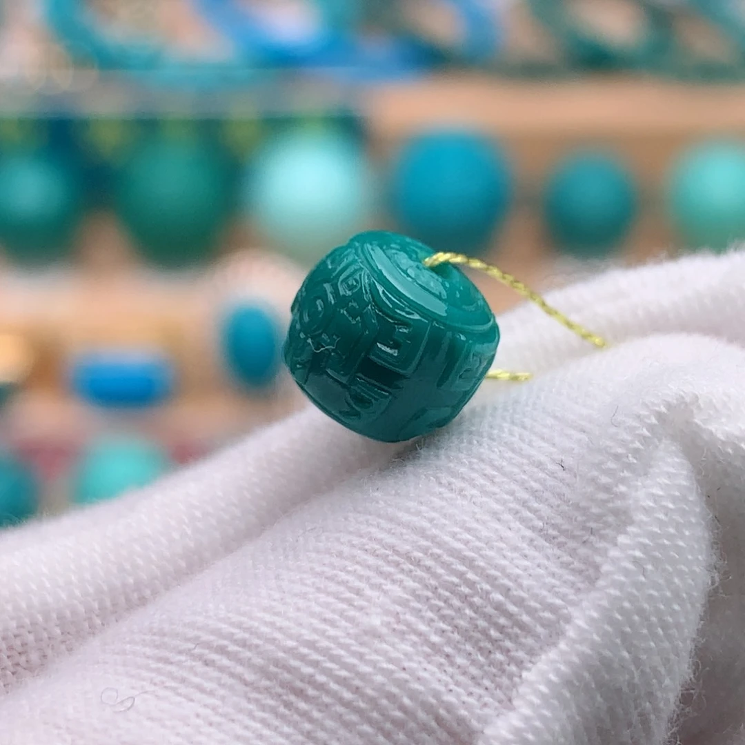 未镶嵌绿松石珠宝奇石