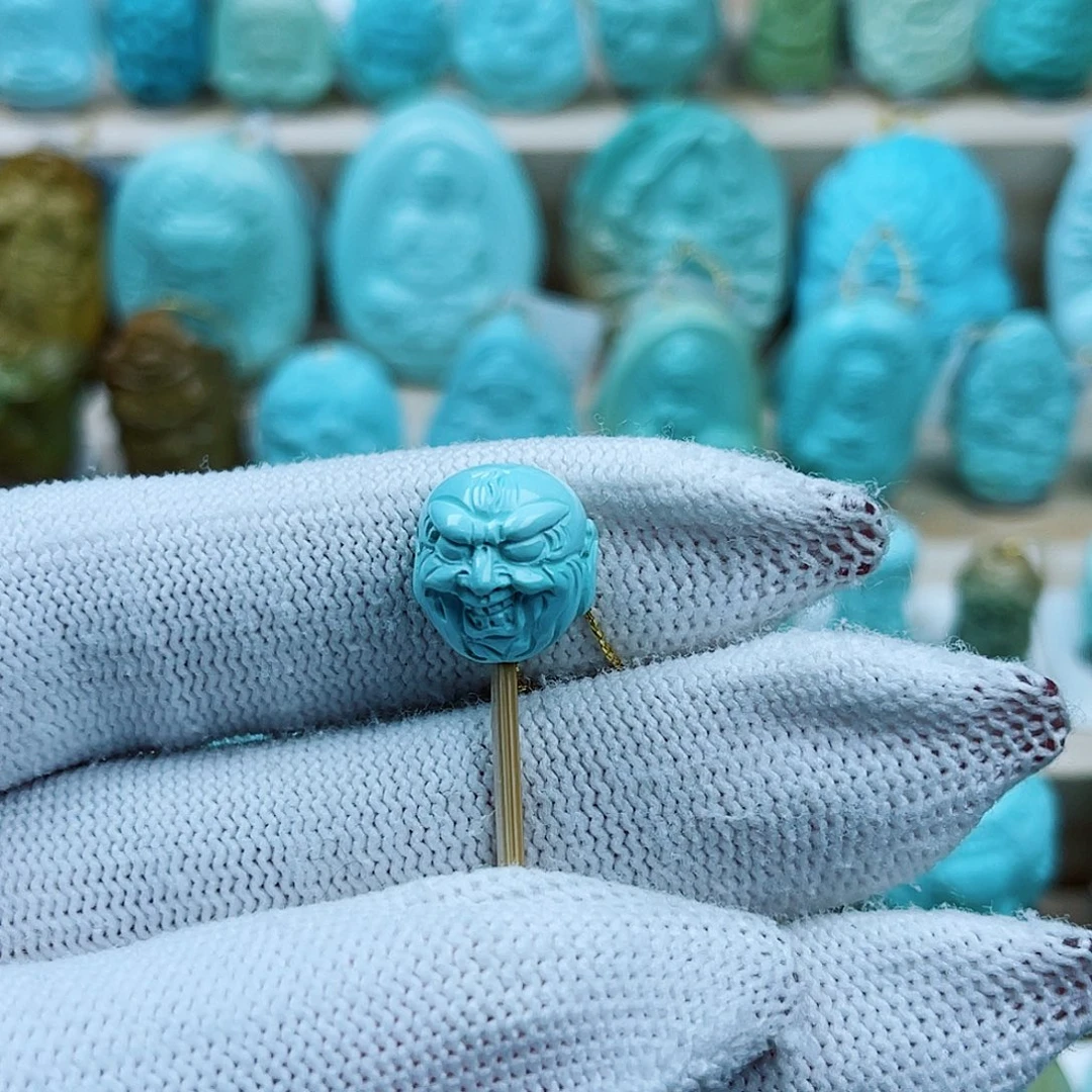 绿松石未镶嵌珠宝奇石