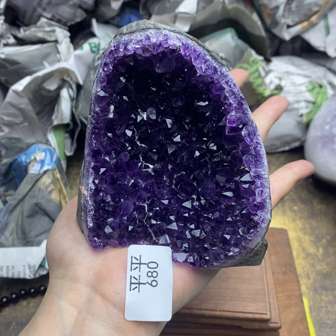 乌拉圭未镶嵌紫晶