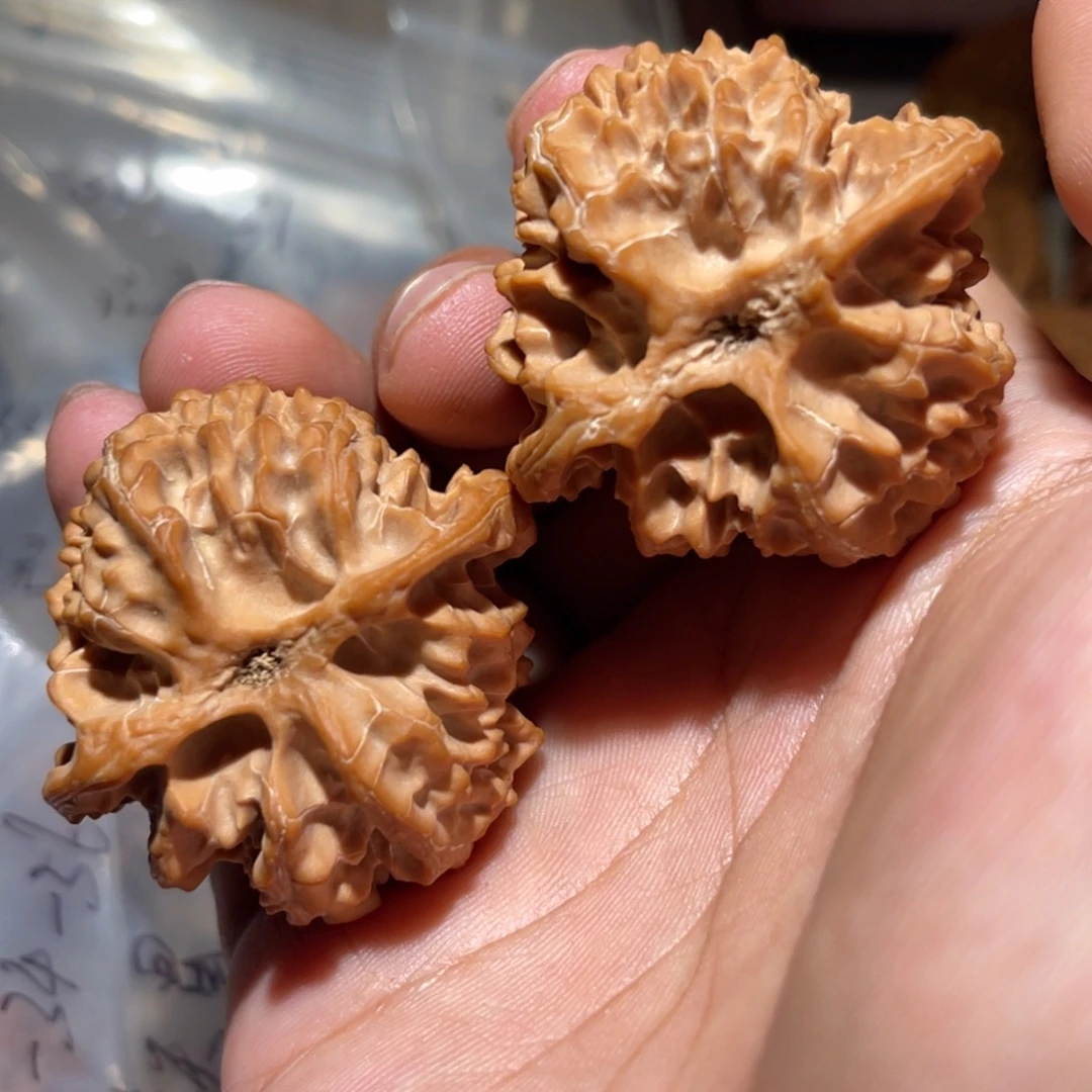 飞***飞文玩核桃吊坠41苹果园核桃