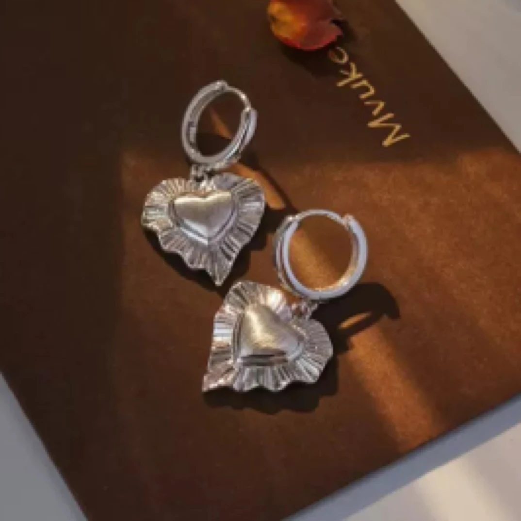 925银耳饰 拉丝爱心时尚高级设计款爱心耳扣