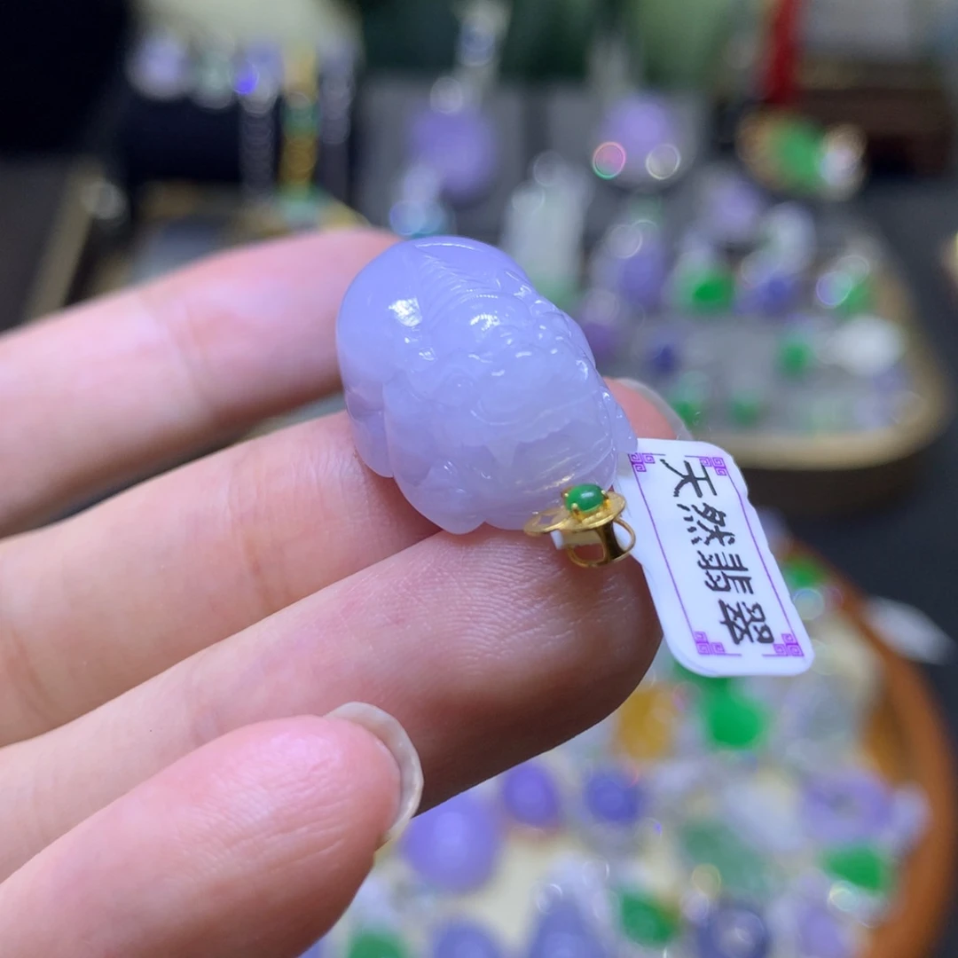 翡翠18K金镶嵌颈饰翡翠吊坠项链