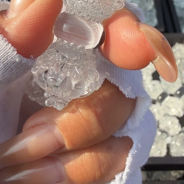 喵***人水晶车挂未镶嵌水晶