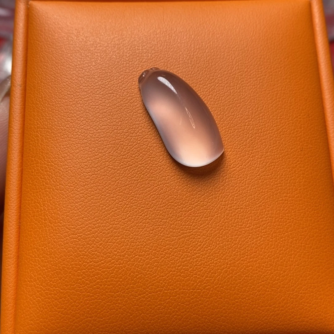 石英质玉未镶嵌吊坠