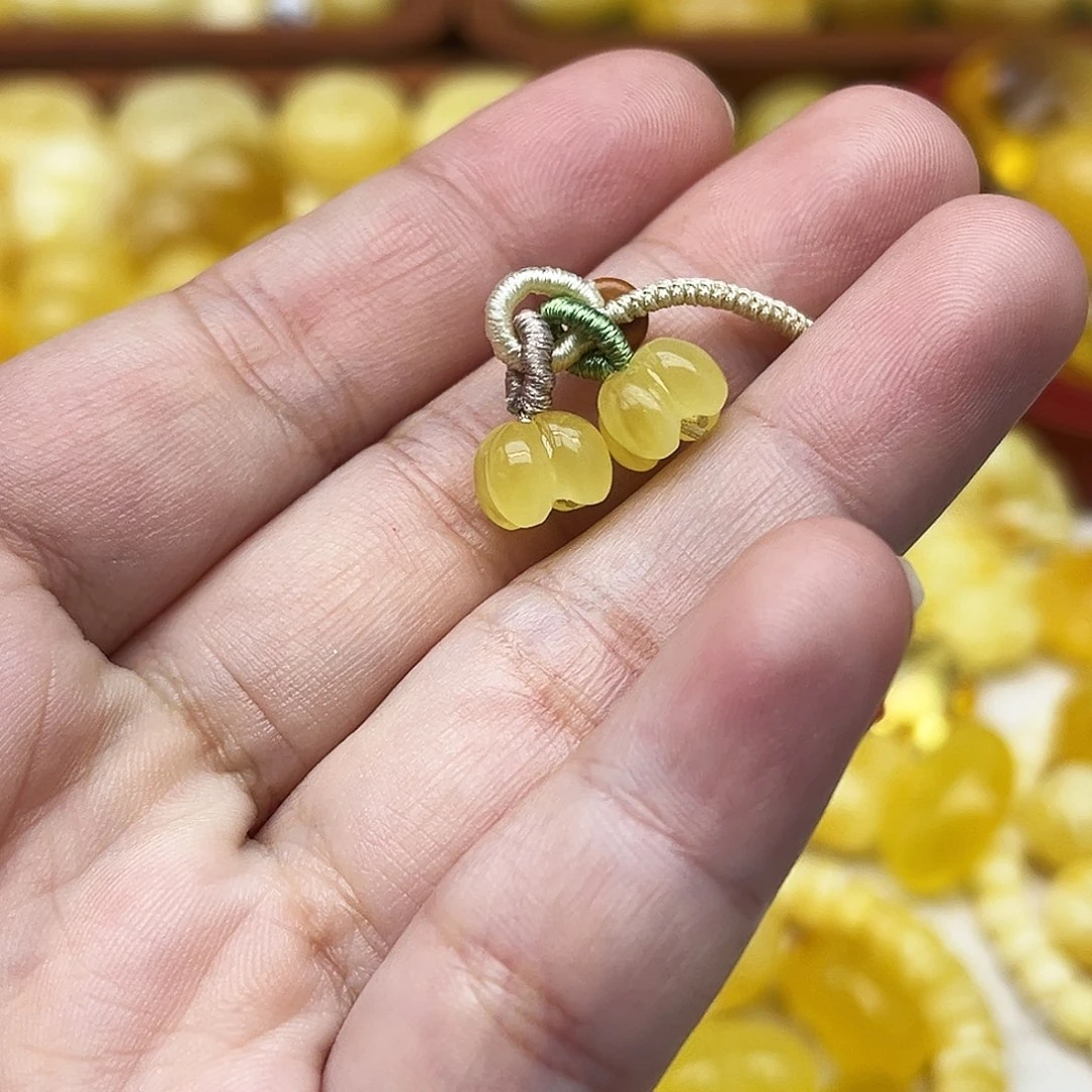 蜜蜡未镶嵌裸石天然