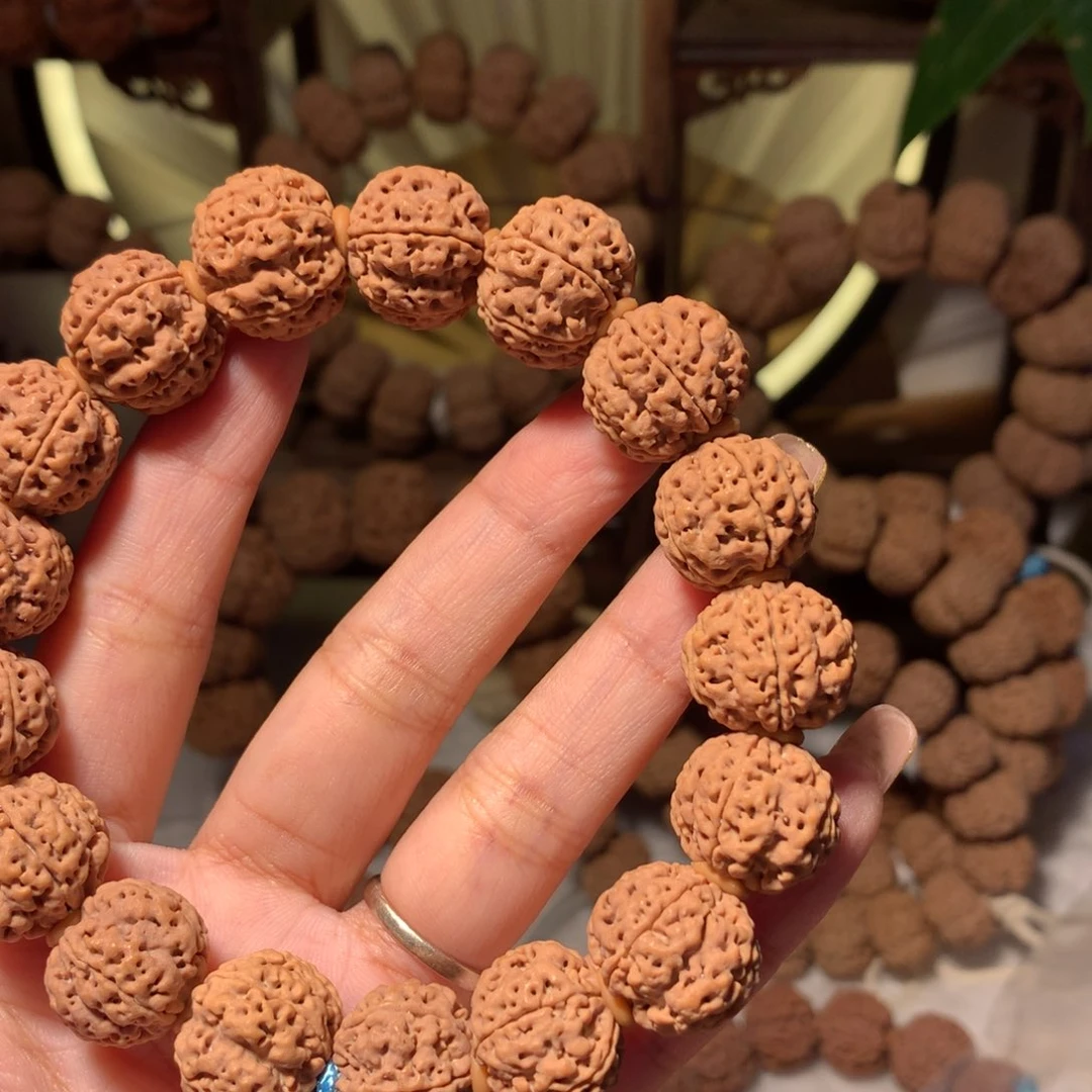 金刚菩提手串不****在1。