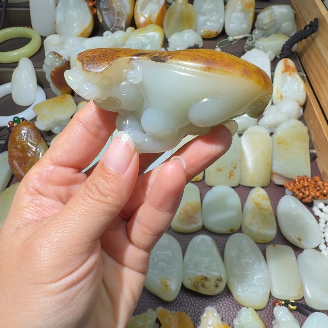 和田玉未镶嵌吊坠(不含链)
