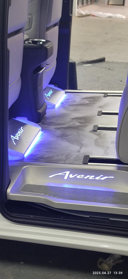 25款全新陆尊航空用品铝地板无轨木地板汽车改装专用脚垫汽车用品