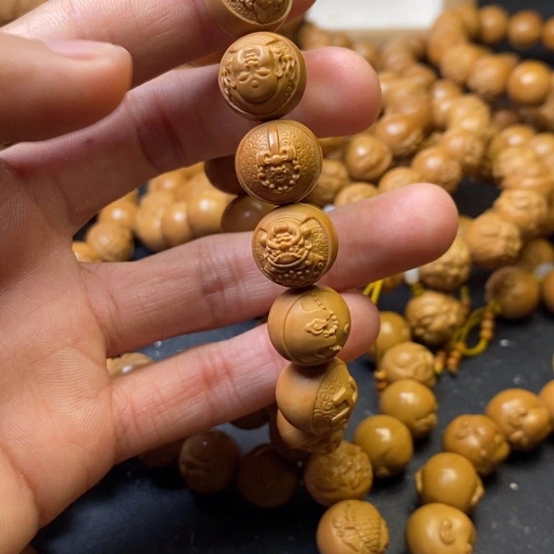 猴头核桃吊坠七宝佛