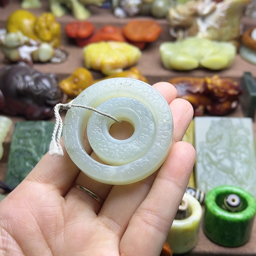 白玉菩提吊坠12。。