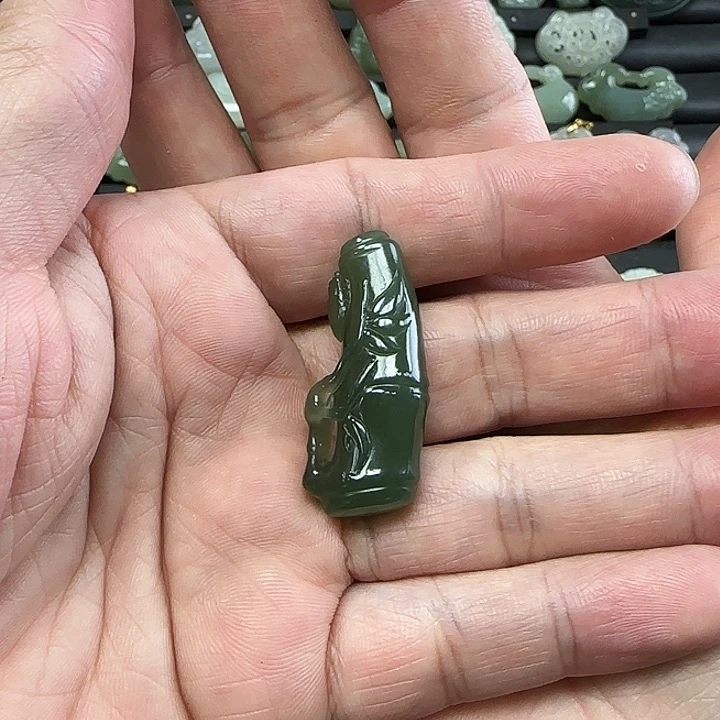 和田玉吊坠(不含链)未镶嵌