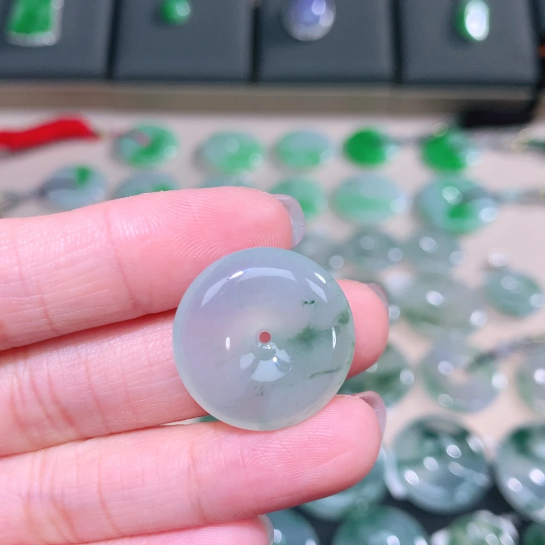 翡翠未镶嵌颈饰天然缅甸翡翠