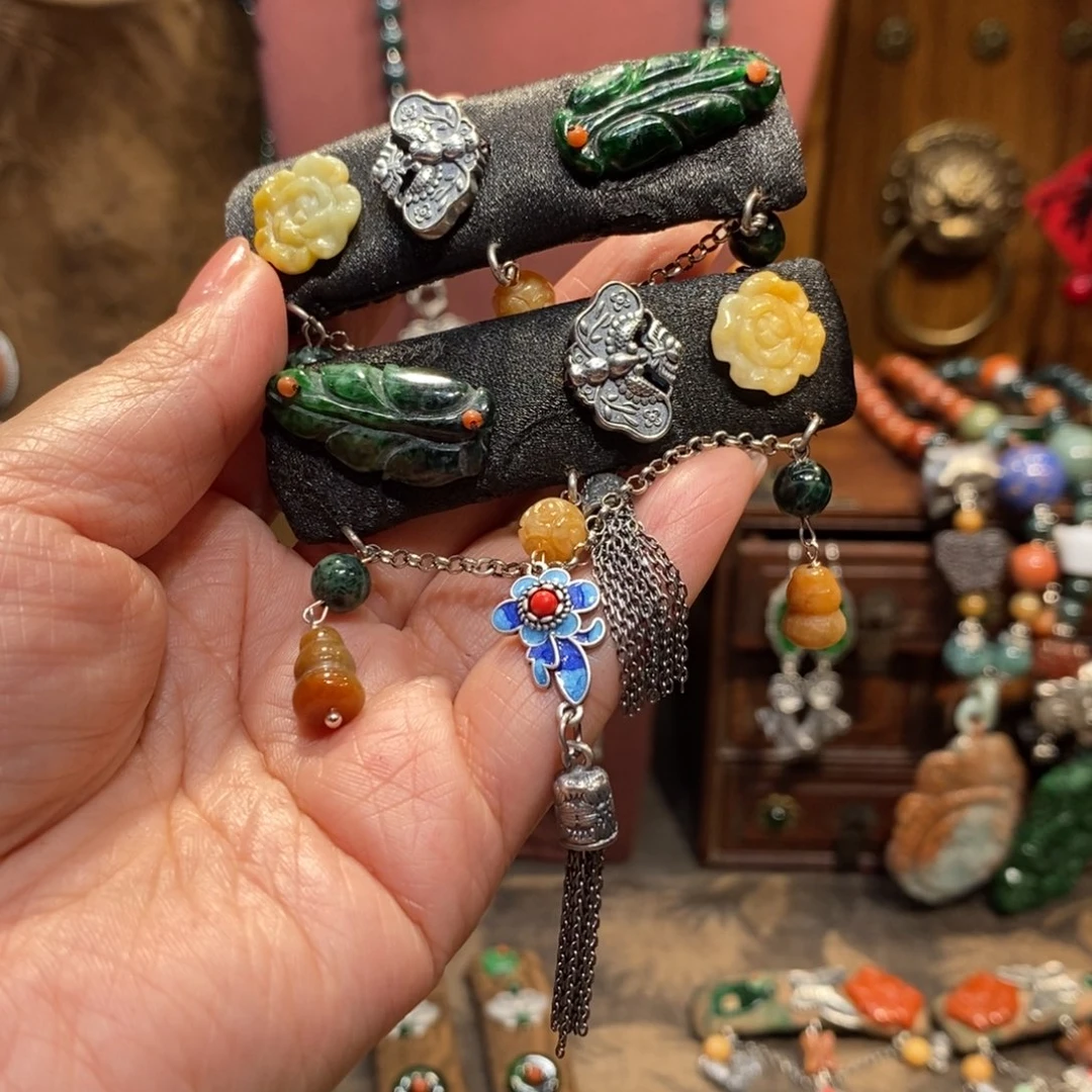 翡翠吊坠(赠链)未镶嵌