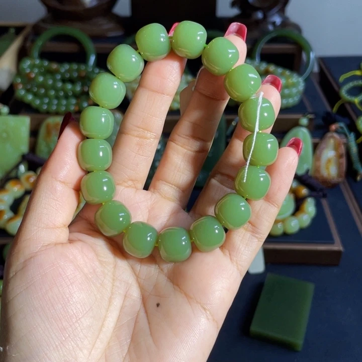 墨***香未镶嵌手链和田玉