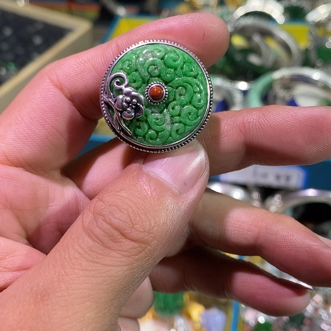 散珠翡翠娟开播福利炸炸炸