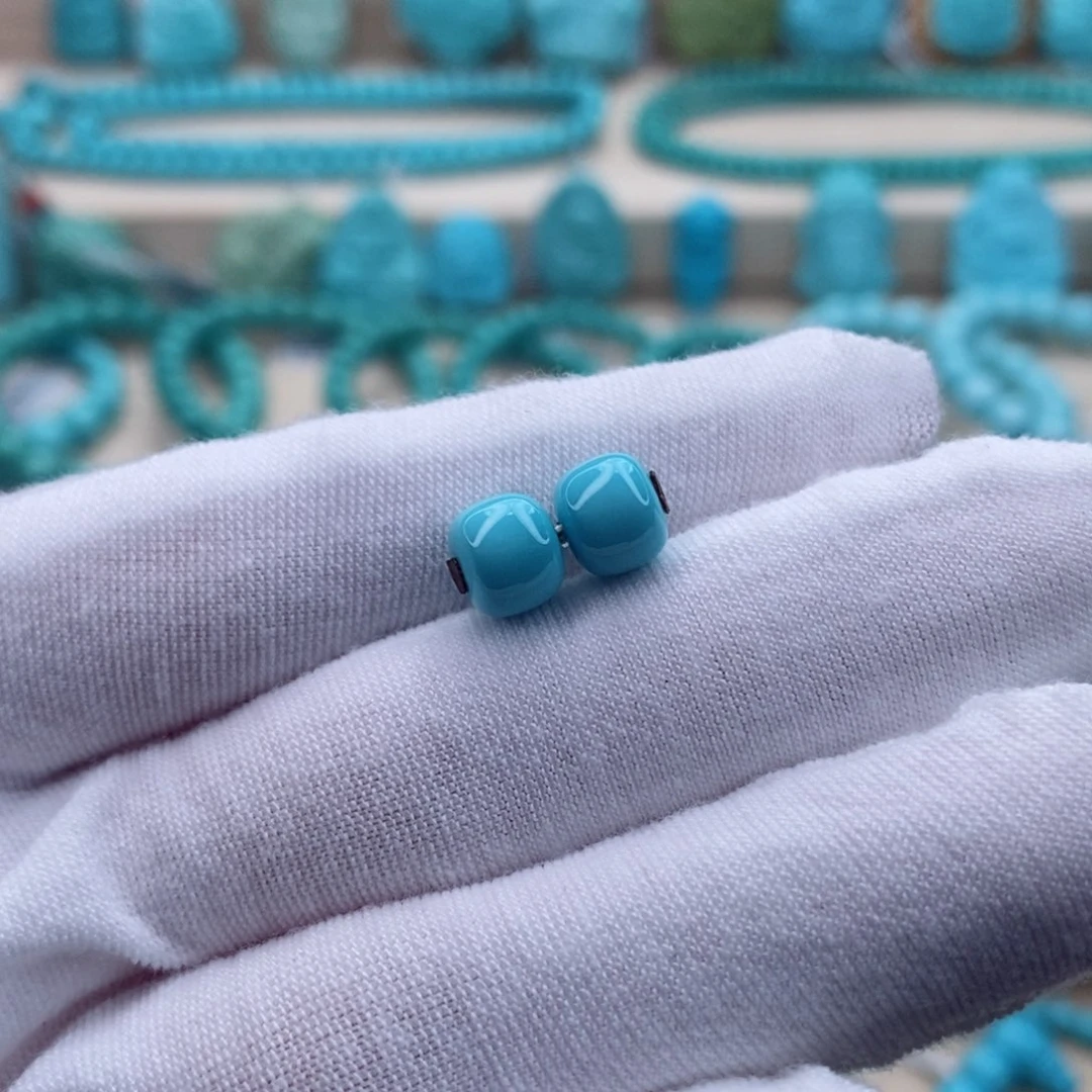 绿松石珠宝奇石未镶嵌白****部