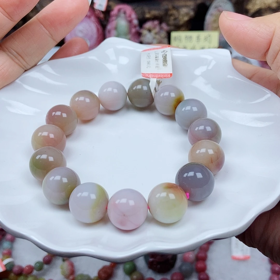 未镶嵌石英质玉（盐源）珠宝半成品