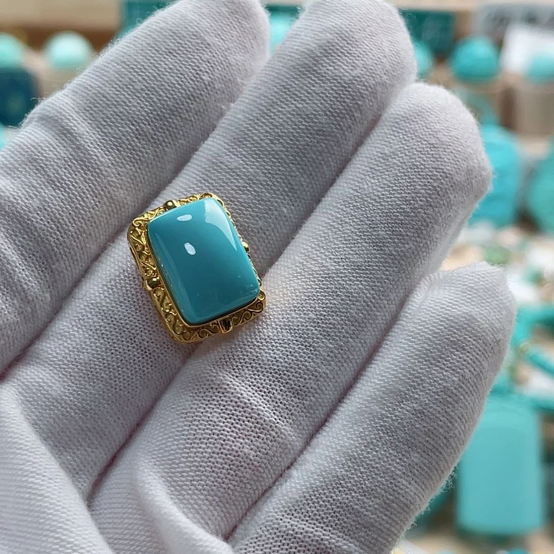 18K金镶嵌绿松石珠宝奇石