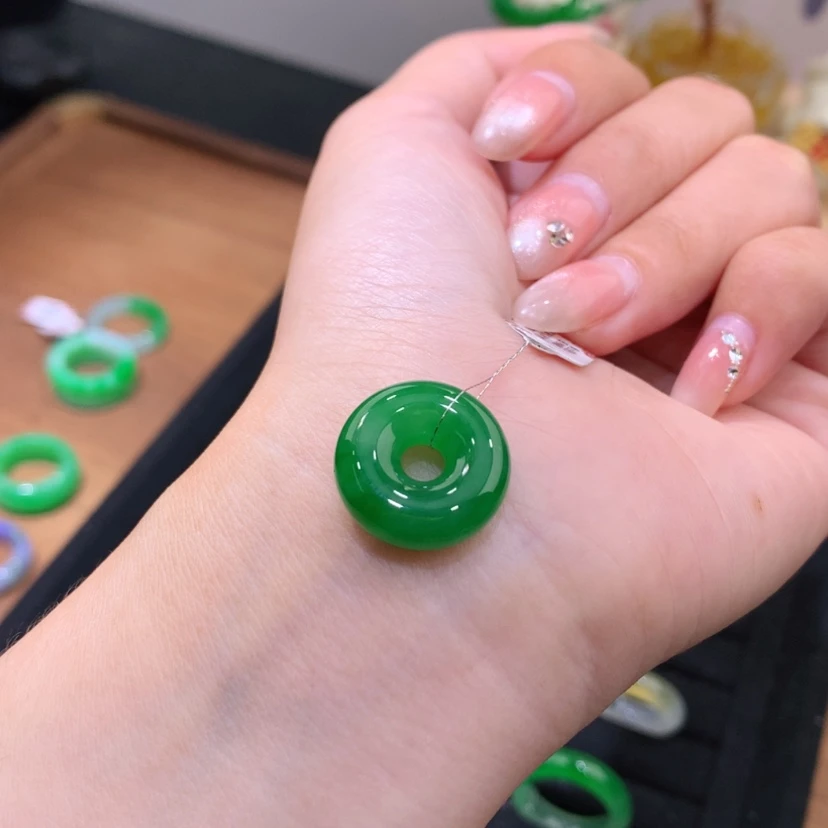 【闪购商品】未镶嵌戒指翡翠满冰辣绿甜甜圈