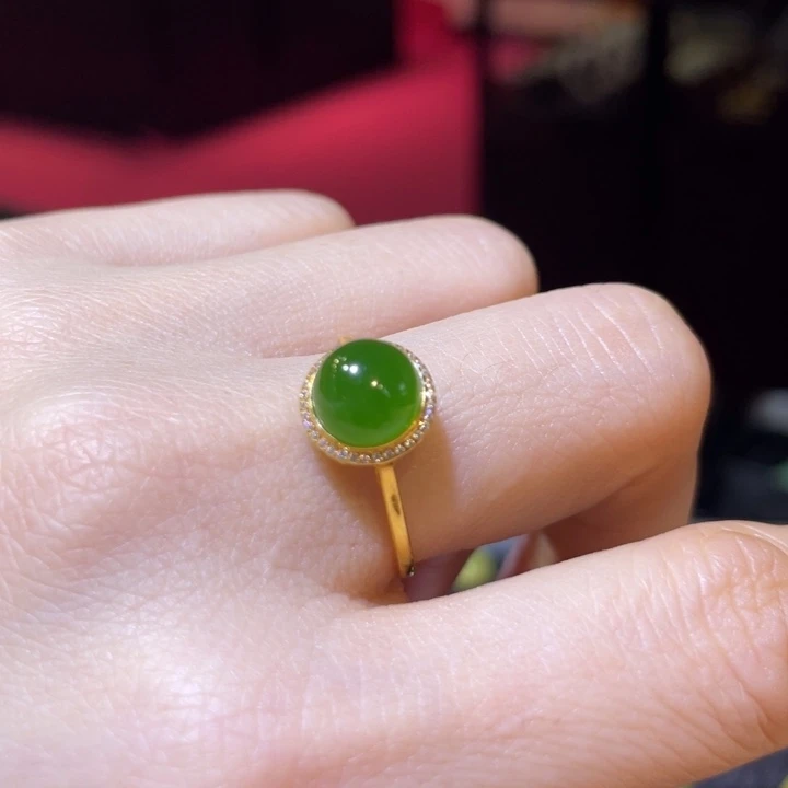和田玉18K金镶嵌戒指