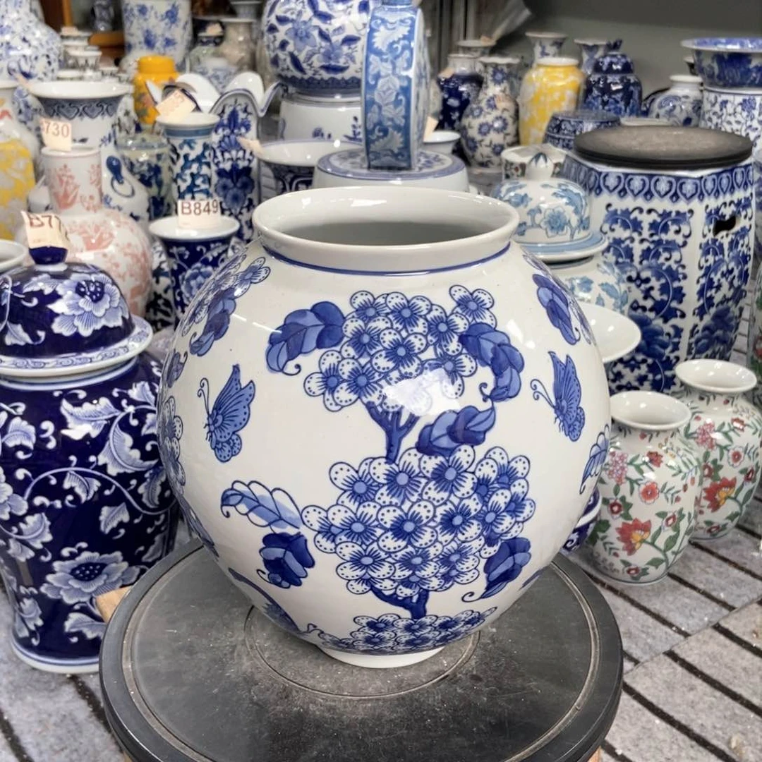 摆件花瓶手绘釉下彩