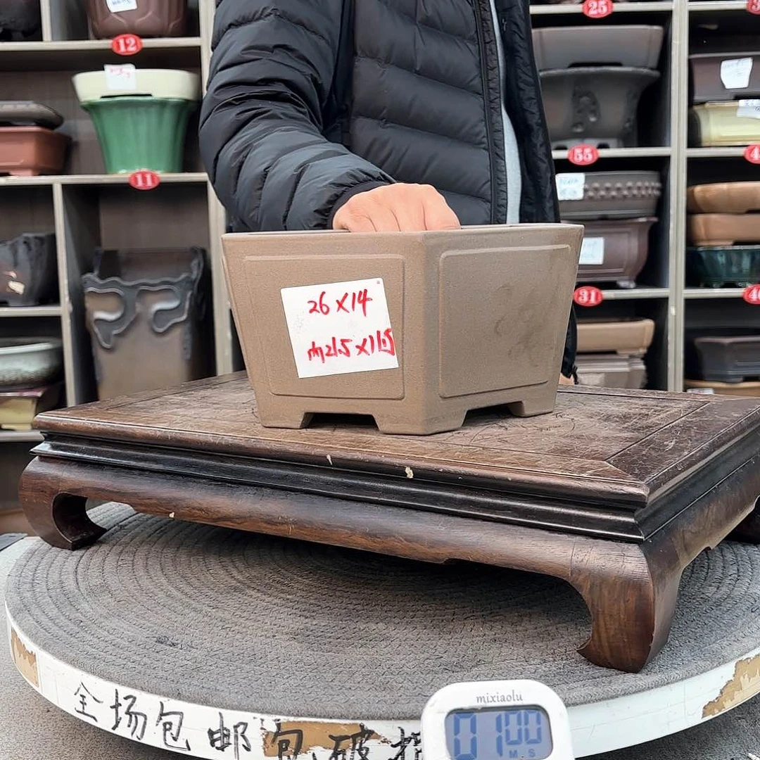 紫砂花盆紫砂的颜色很好看