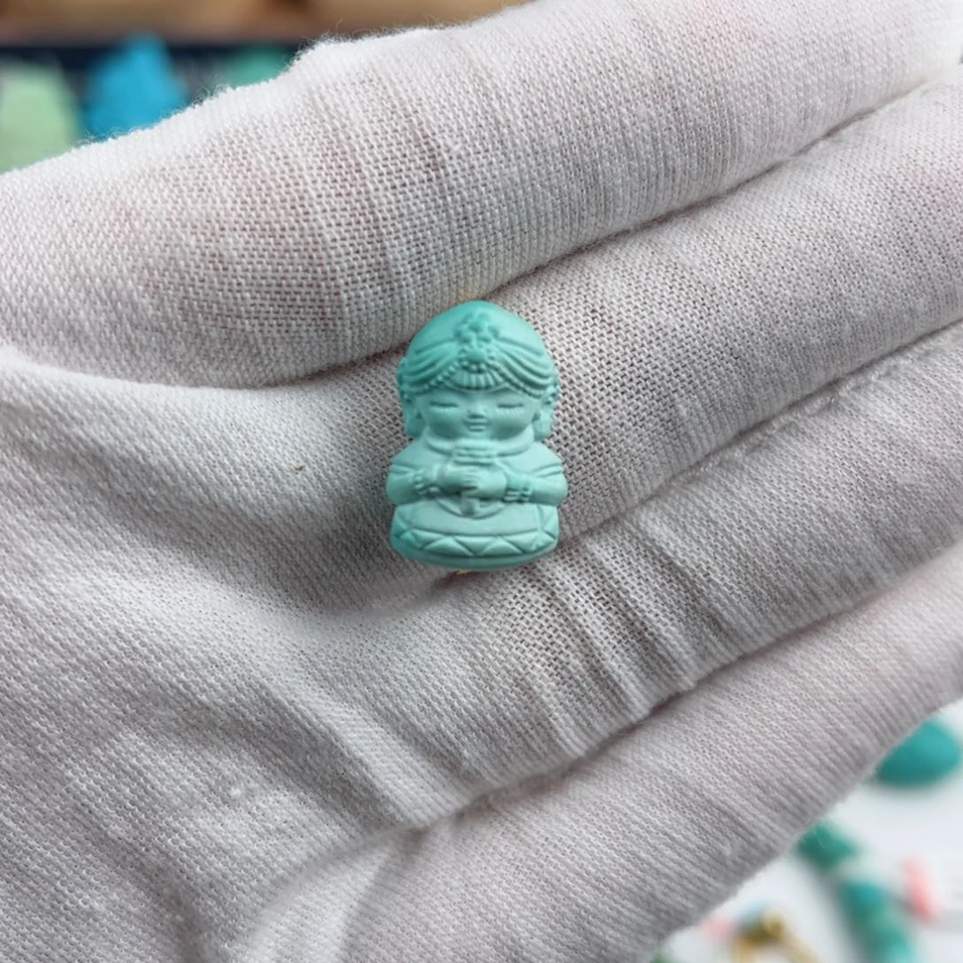 未镶嵌绿松石雕刻件