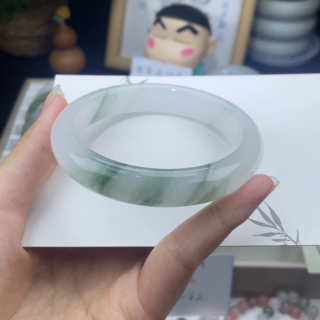 石英质玉（天山翠）未镶嵌手镯61.5圈口