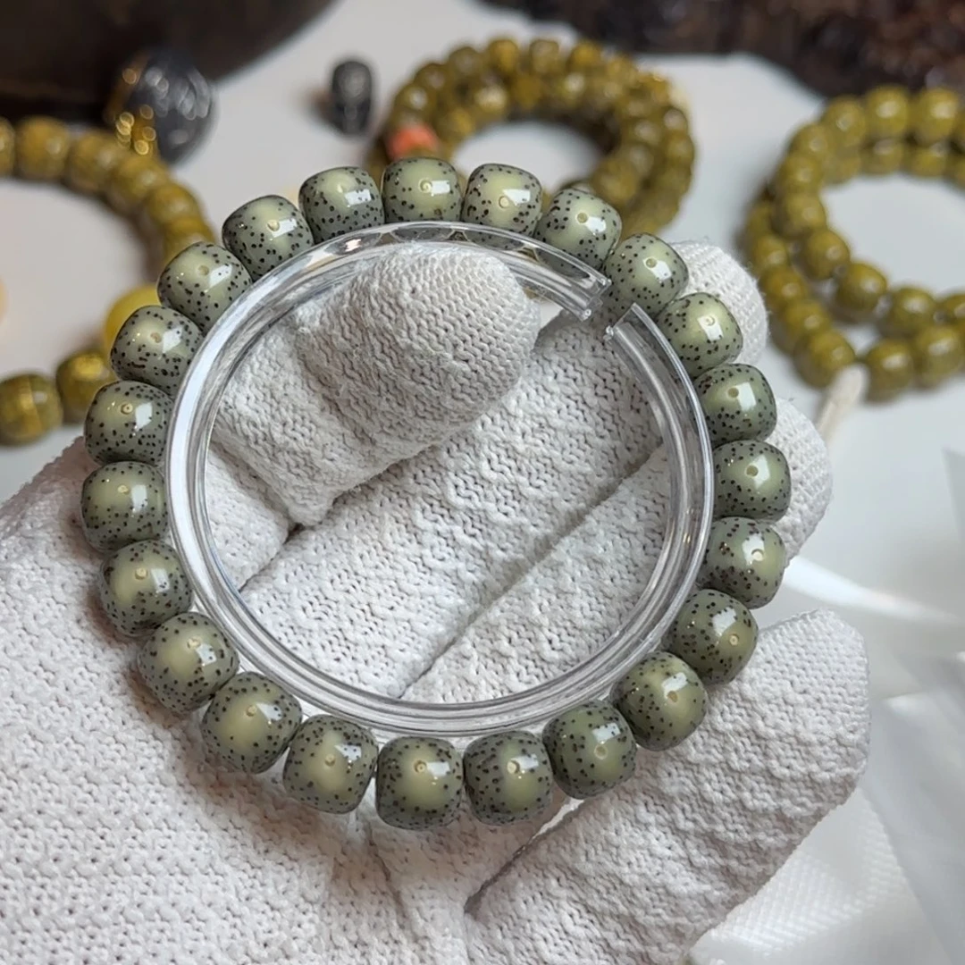 忕***佪菩提星月菩提石玉料单圈