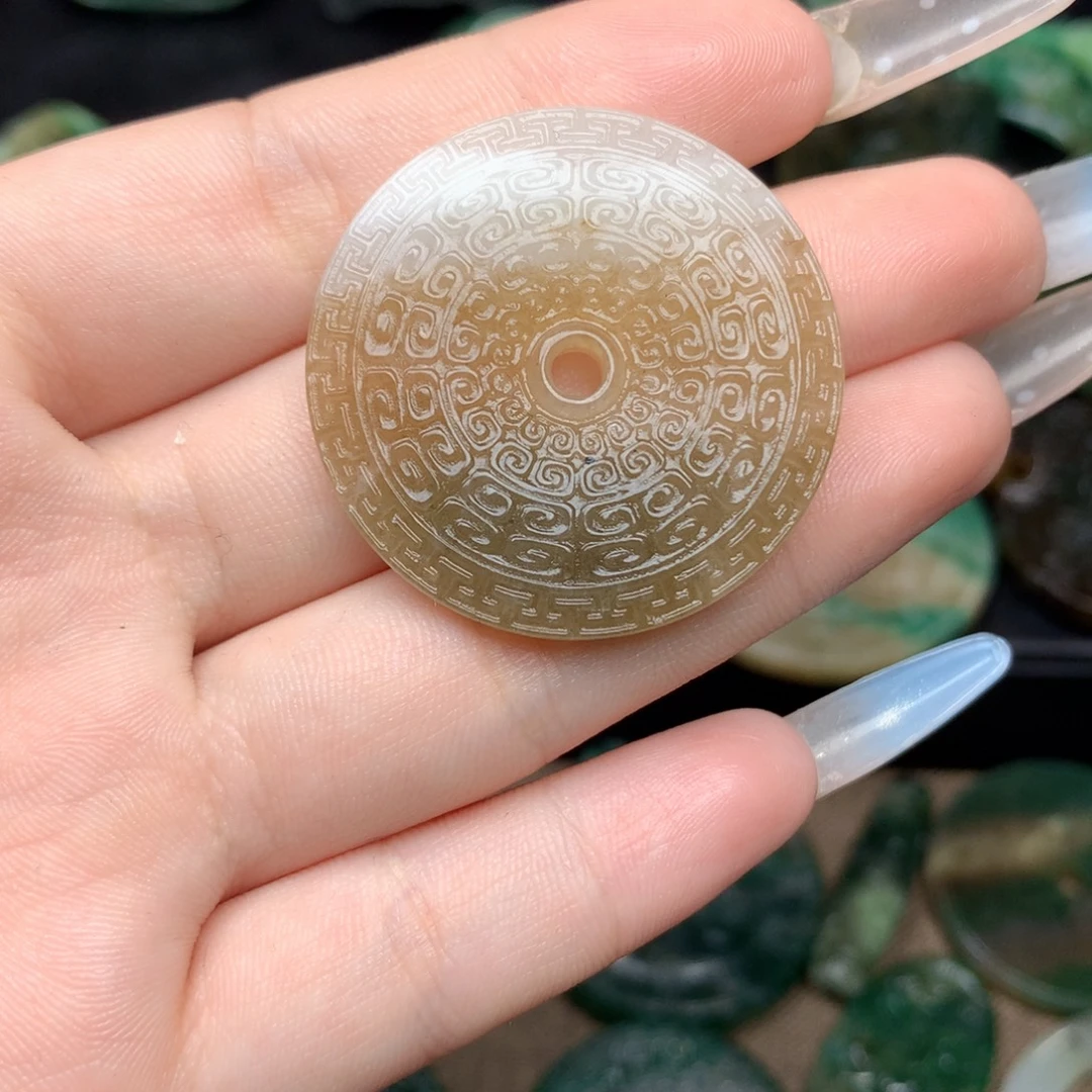 故***一独山玉未镶嵌颈饰