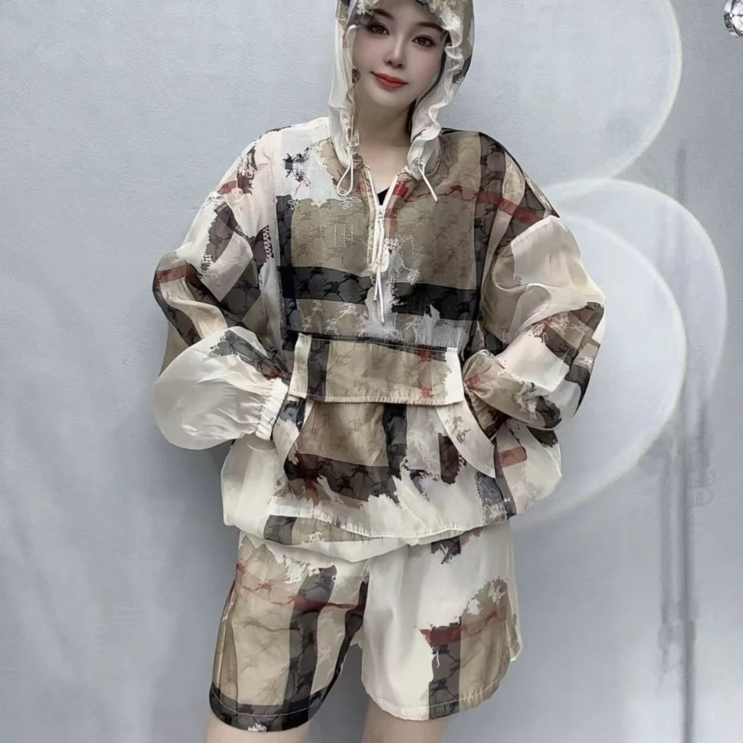 欧货女装夏装套搭配减龄休闲套装连帽套头防晒雪纺迷彩两件套