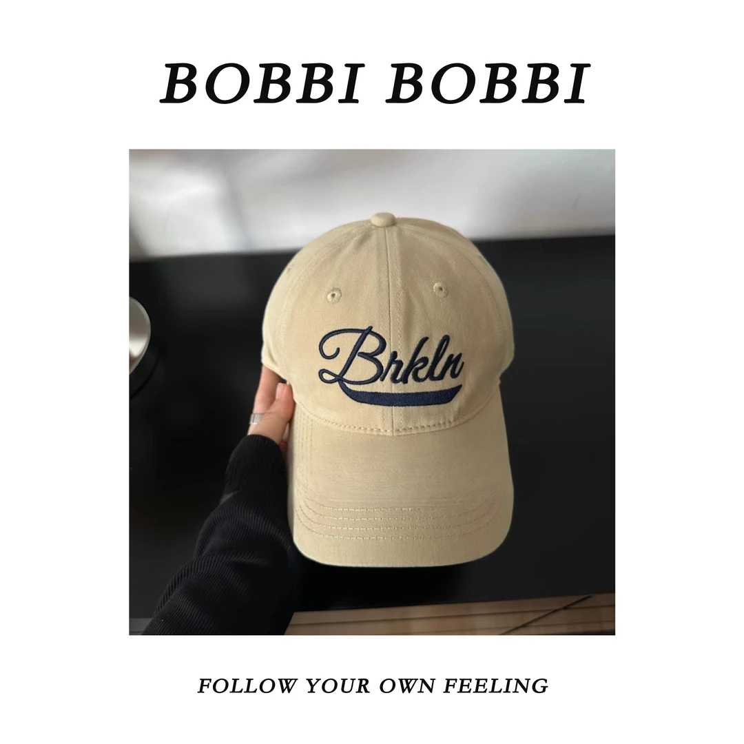 BOBBI 加大字母刺绣简约百搭纯色棒球帽鸭舌帽