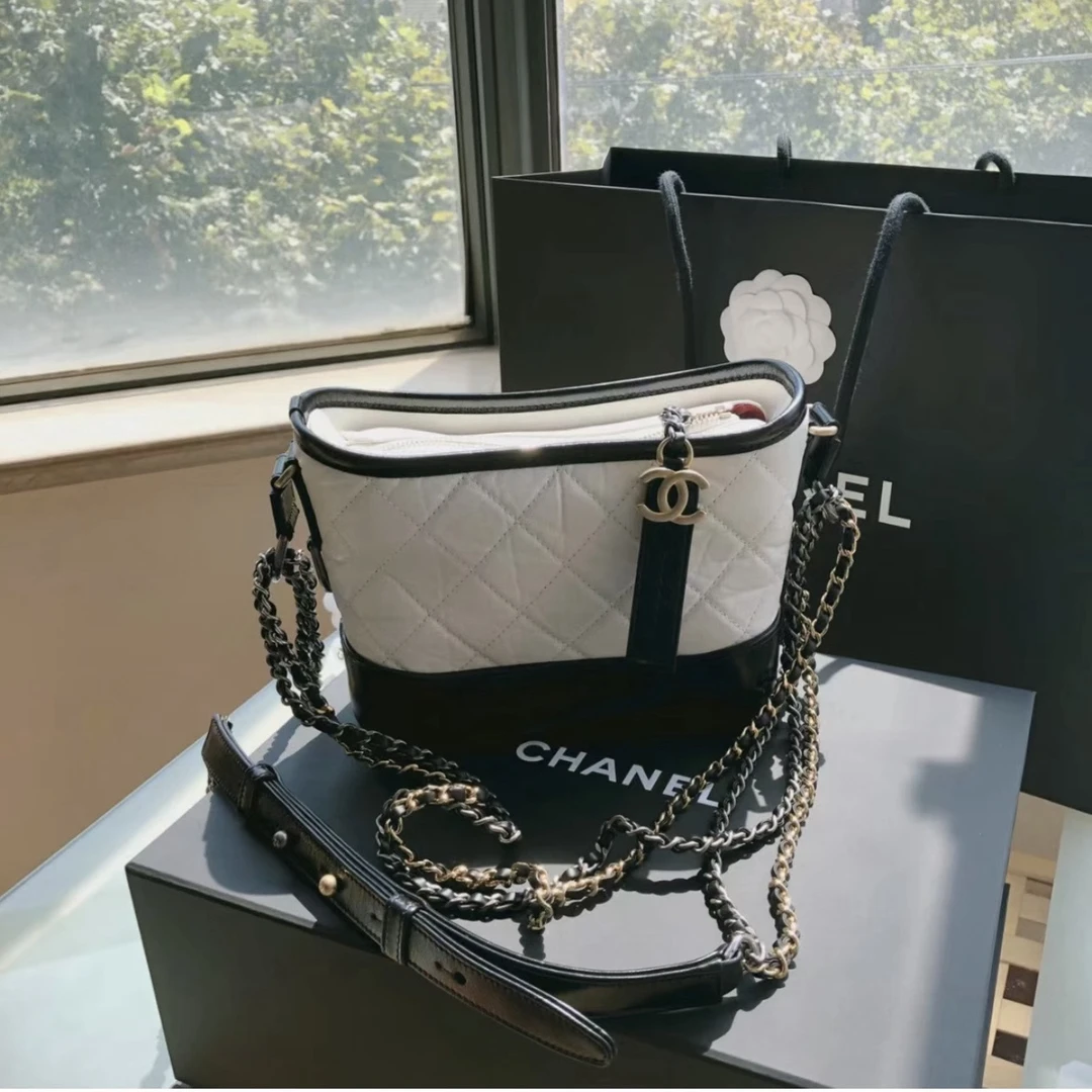 99新 Chanel/香奈儿 Chanel黑白拼色小号流浪 25060022-03