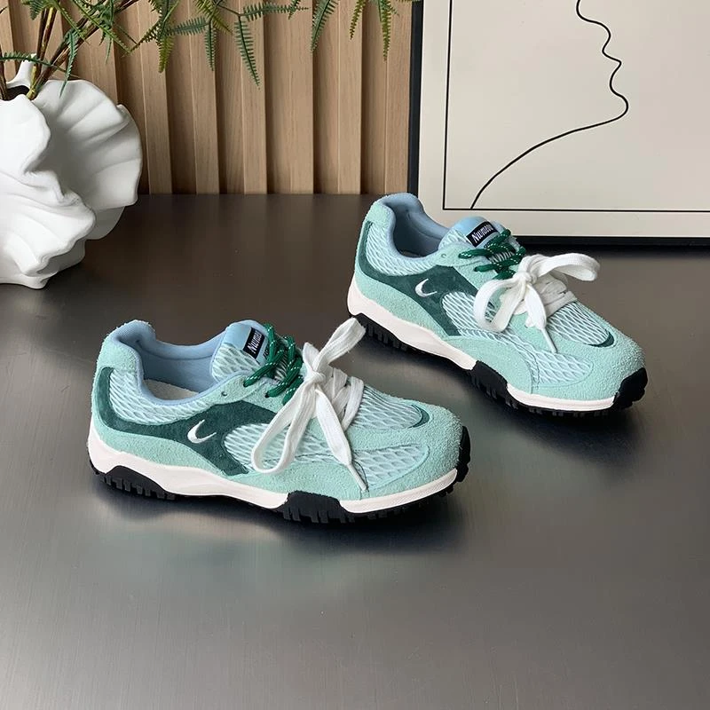 网面透气显脚小拼色阿甘鞋女软底德训鞋2025夏季新款休闲运动鞋子