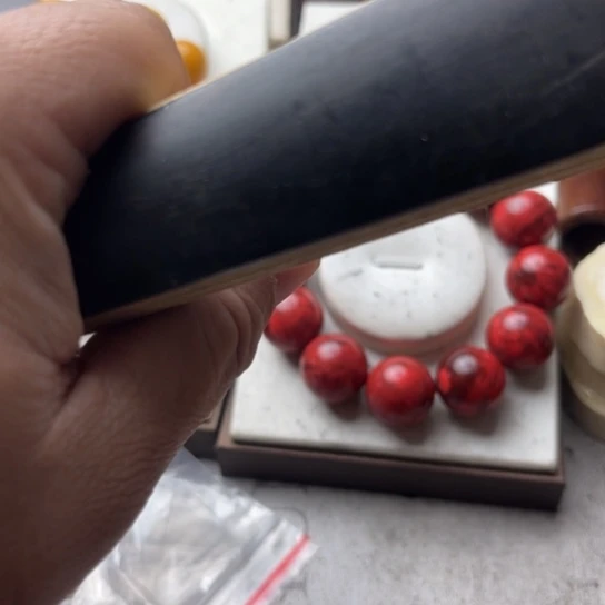 妞黄色卡1.6圆珠原料