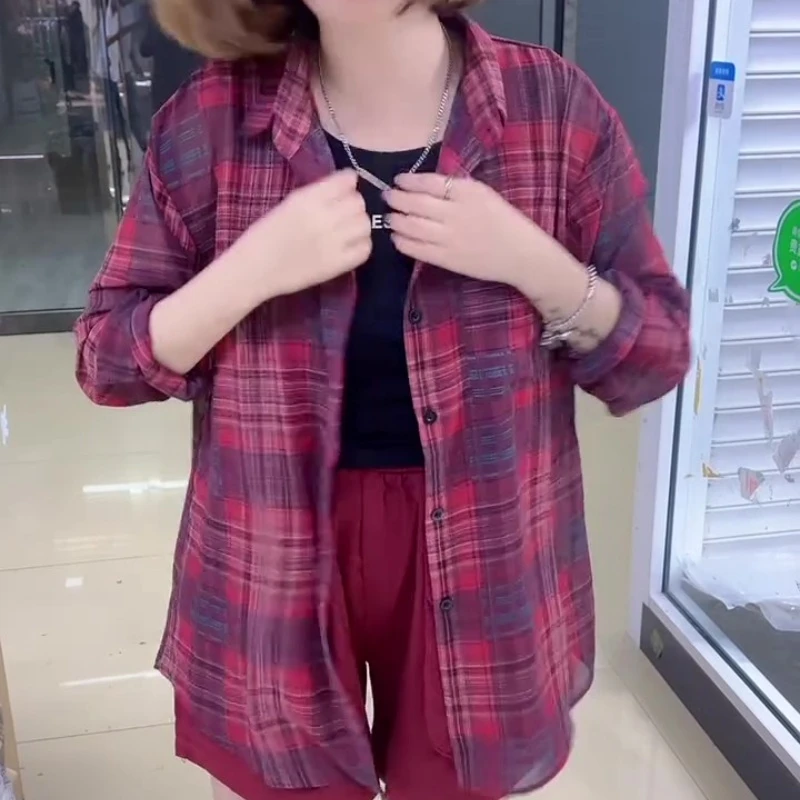 2025年夏季百搭格子防晒衬衫女薄款休闲冰丝衬衣时尚休闲上衣