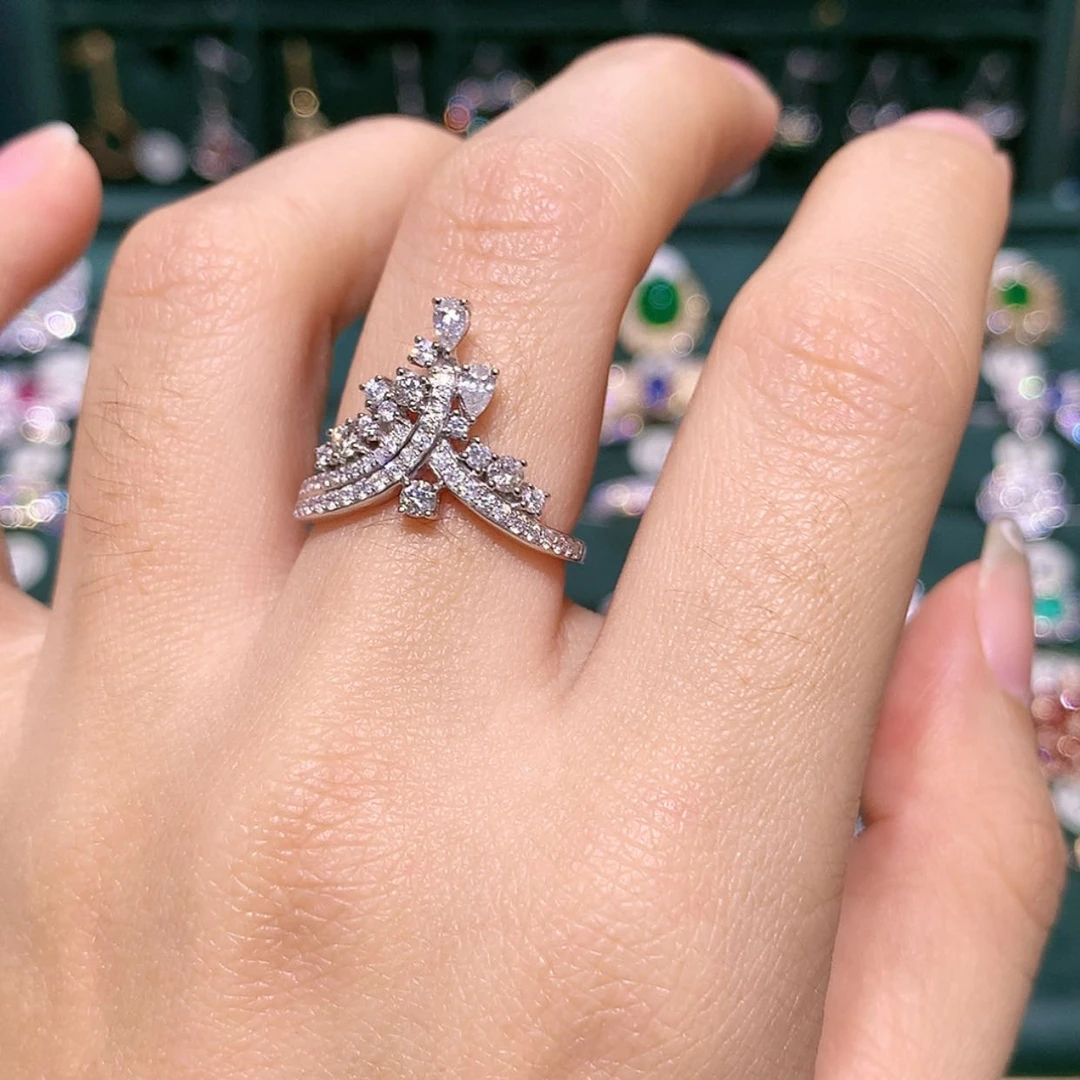 【闪购商品】钻石戒托18K金镶嵌钻石戒指