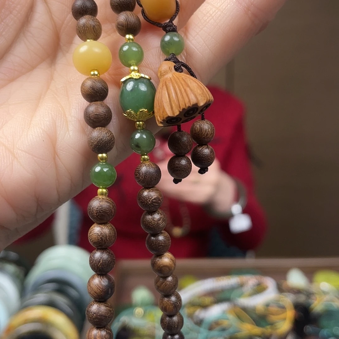 和田玉（糖玉）未镶嵌颈饰